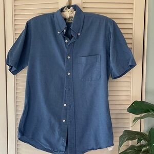 L.L. Bean Men’s Casual Short Sleeve Blue Button-Down Shirt